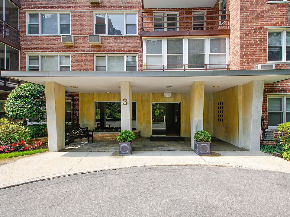 1st image of 3 Washington Sq APT 1F