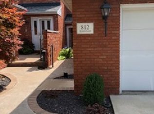 812 W Chalon Pl, Peoria, IL 61614