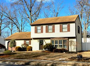 24 Standish Dr, Howell, NJ 07731