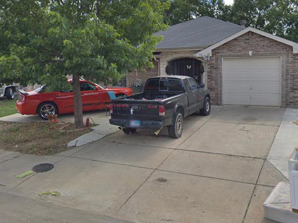 2nd image of 542 Delphinium Dr