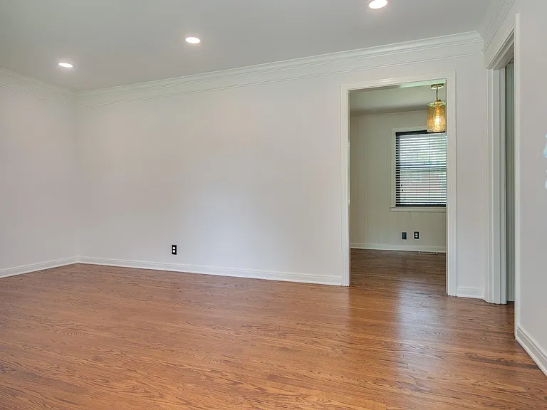533 American Rd — Photo 4