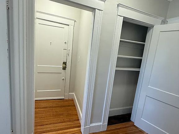 5th image of 1617 Commonwealth Ave #17B