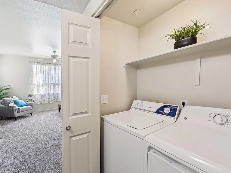 B2 Laundry