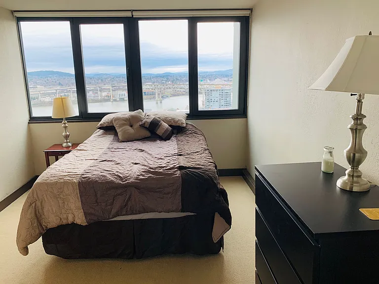 111 SW Harrison St #14G — Photo 5