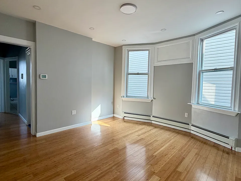 156 Clerk St
