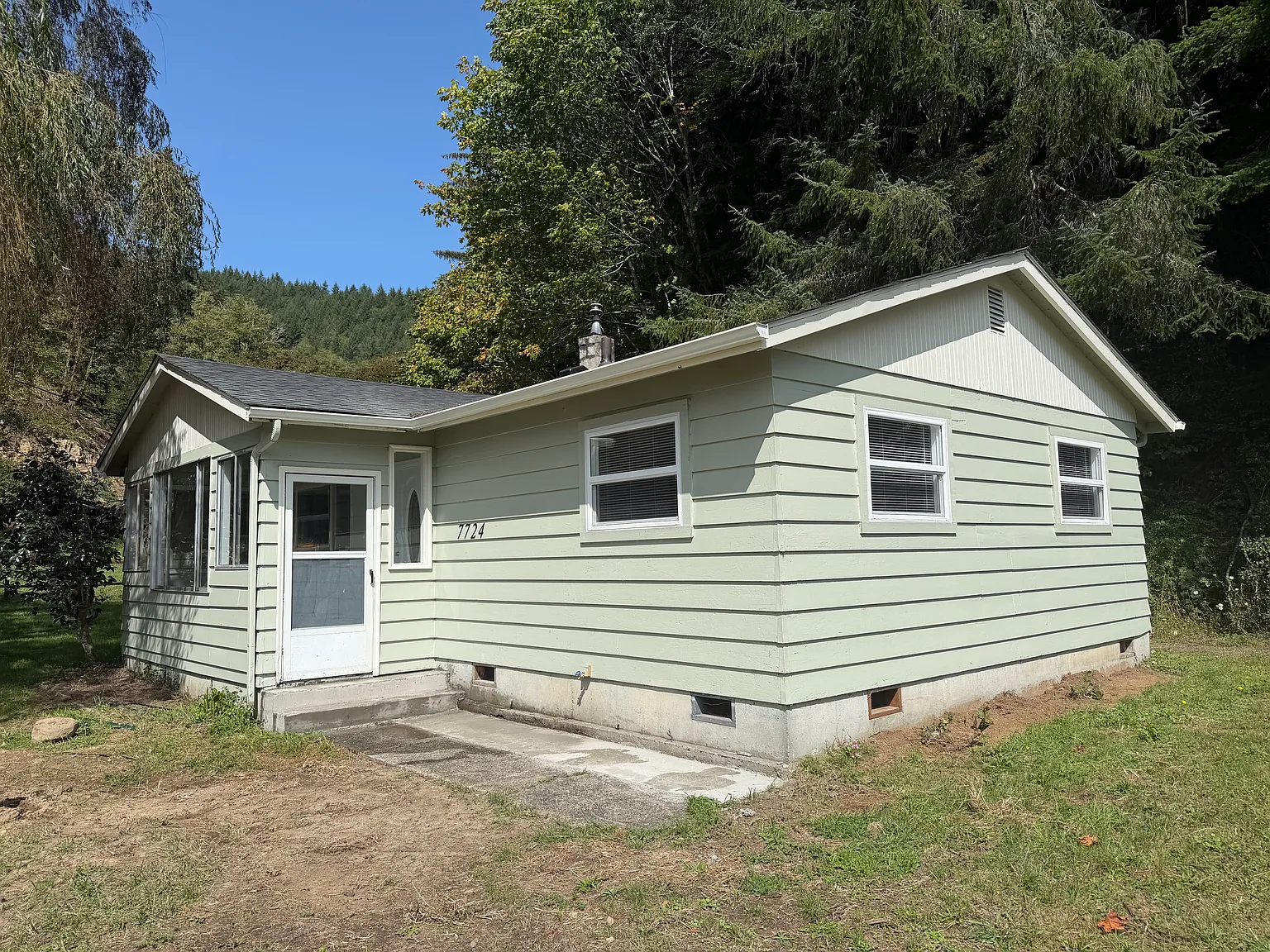 3 bed, 1100 sqft, $2,300 — Photo 1