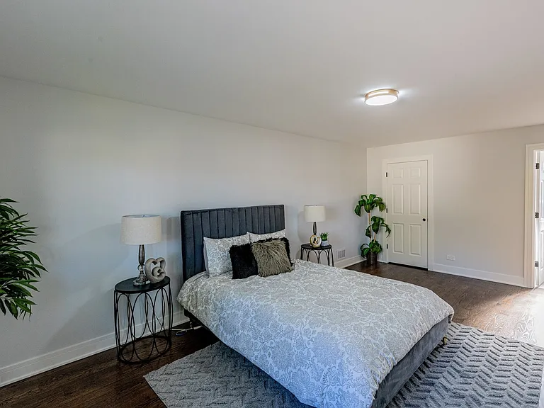 380 Ventura Club Dr — Photo 16