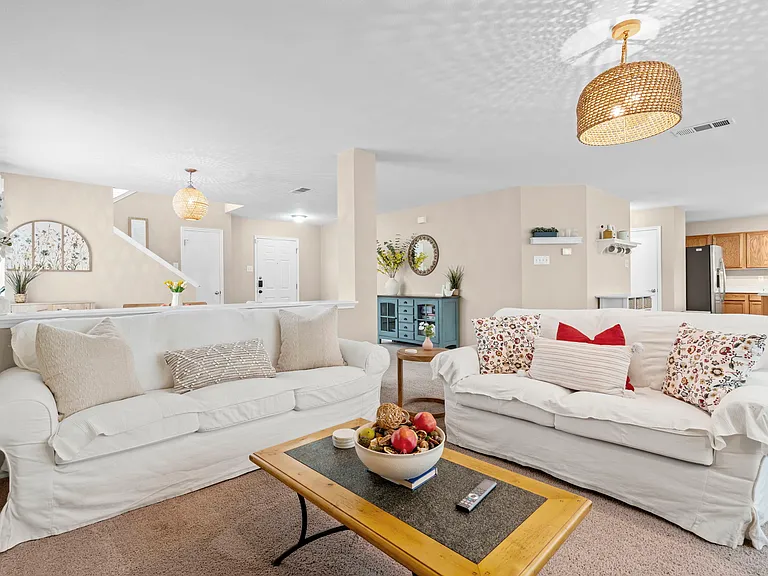 3600 Diamond Ranch Rd — Photo 32