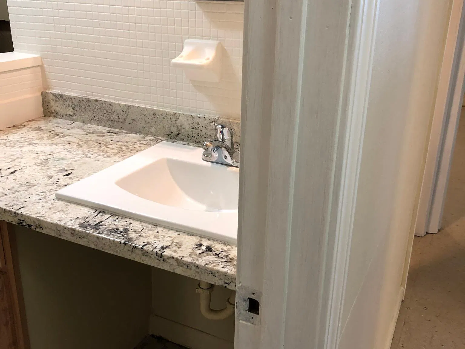 2013 David Dr — Photo 3
