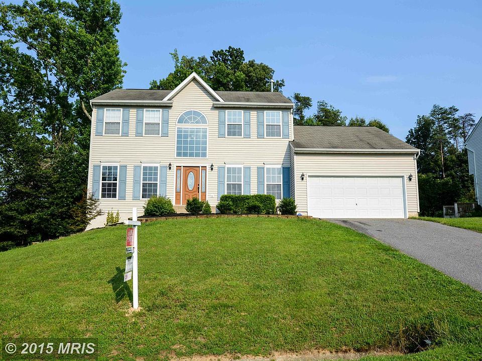 1st image of 28 Cardinal Forest Dr