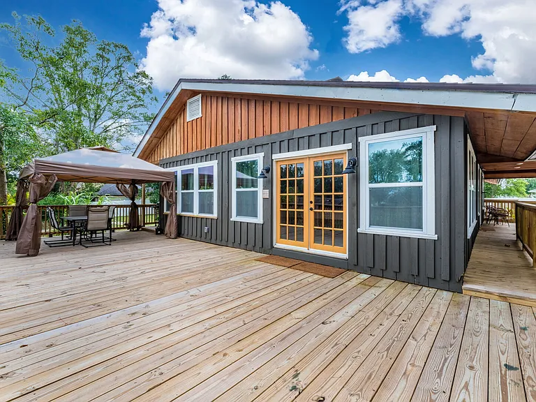 Island View Cir — Photo 19