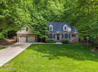 132 Bay Path Dr, Oak Ridge, TN 37830