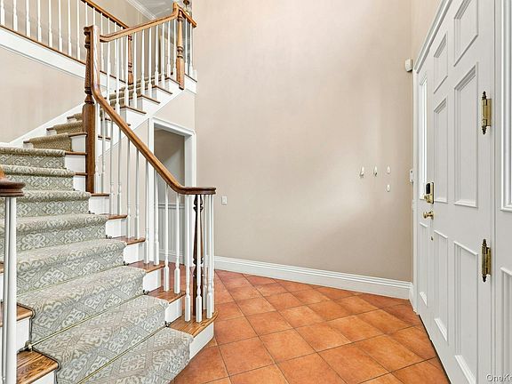 5th image of 28 Spruce Street