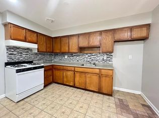 36 Smith St #B1, Irvington, NJ 07111