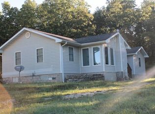 7446 County Road 1930, West Plains, MO 65775
