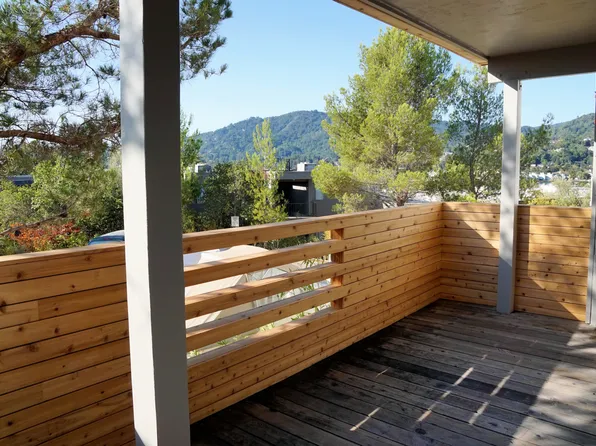 151 Upper Via Casitas St #1, Kentfield, CA 94904