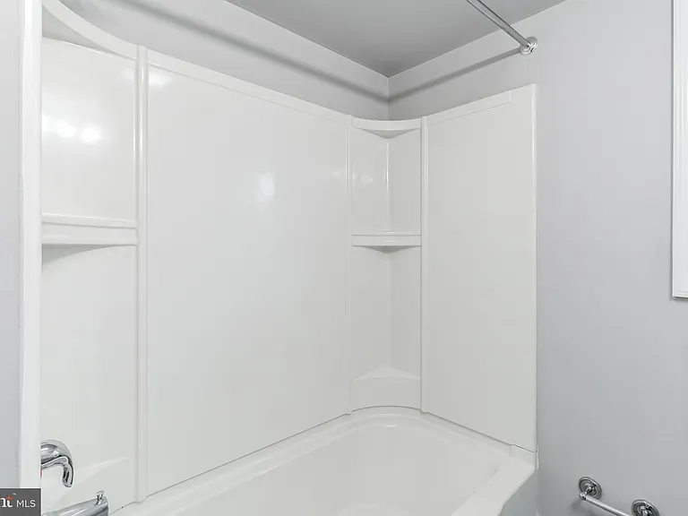 19 McClellan Ave — Photo 20