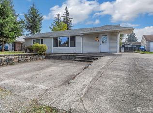 906 116th Street S, Tacoma, WA 98444