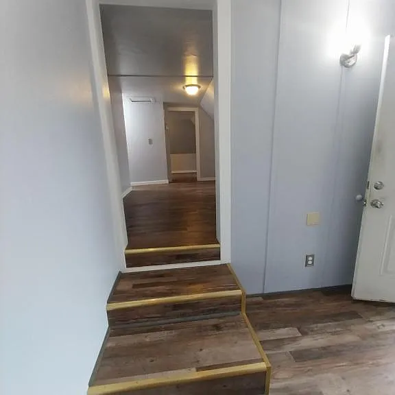 544 NW C St #B — Photo 14