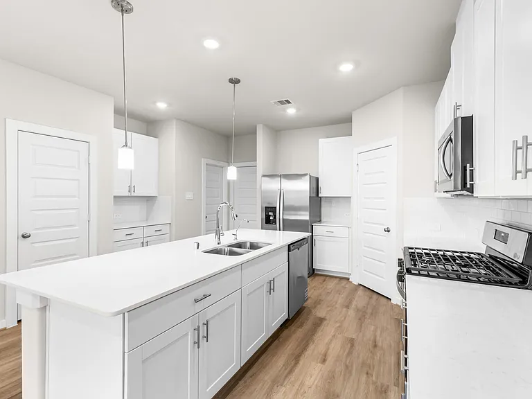 2213 Bay Breeze Dr — Photo 4