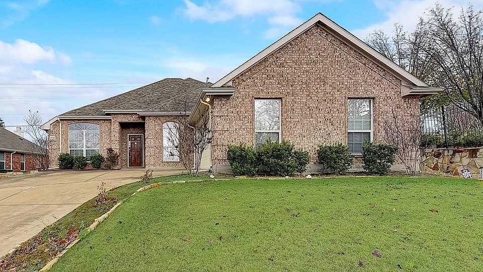 1st image of 1304 Clear Meadow Ct