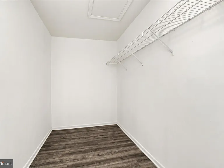 3604 Saxony Dr — Photo 20