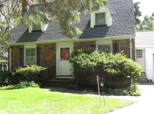 1392 Creek St, Webster, NY 14580