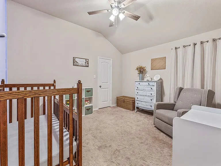 4304 Lucero Dr — Photo 15