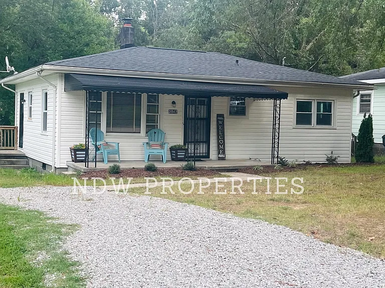 3042 Forrester St — Photo 2