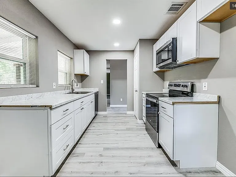 5821 Black Oak Ln — Photo 9