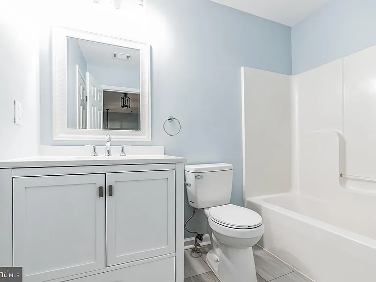 10329 Bridle Ct — Photo 21