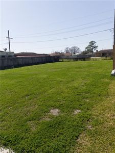70 W Claiborne Sq, Chalmette, LA, 70043