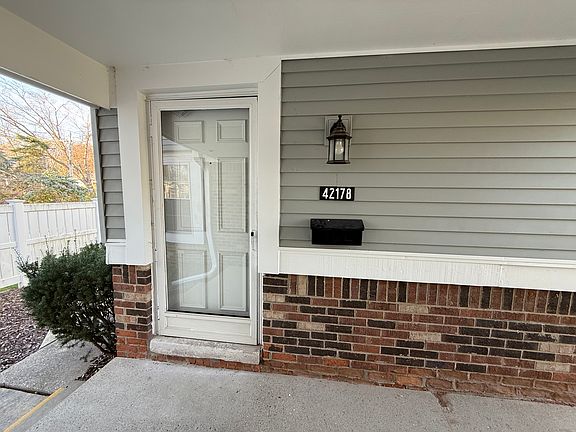 3rd image of 42178 Gladwin St