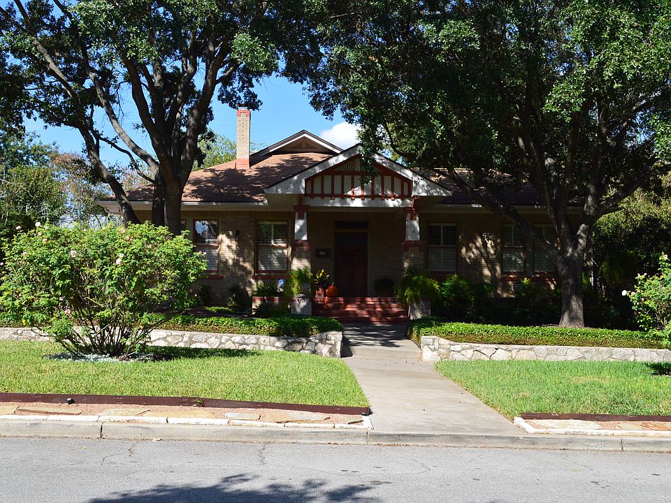 1st image of 139 E Huisache Ave