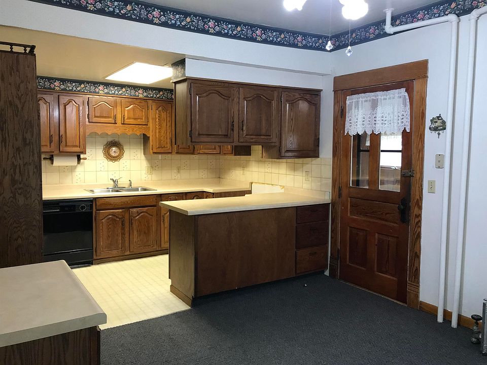 314 W Main St, Riceville, IA 50466 MLS 20233389 Zillow