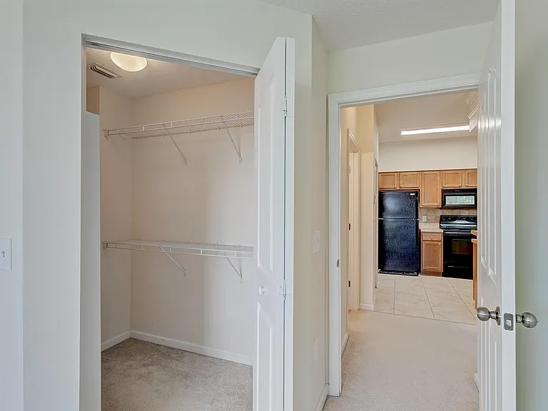 9303 Myrtlewood Cir W — Photo 12