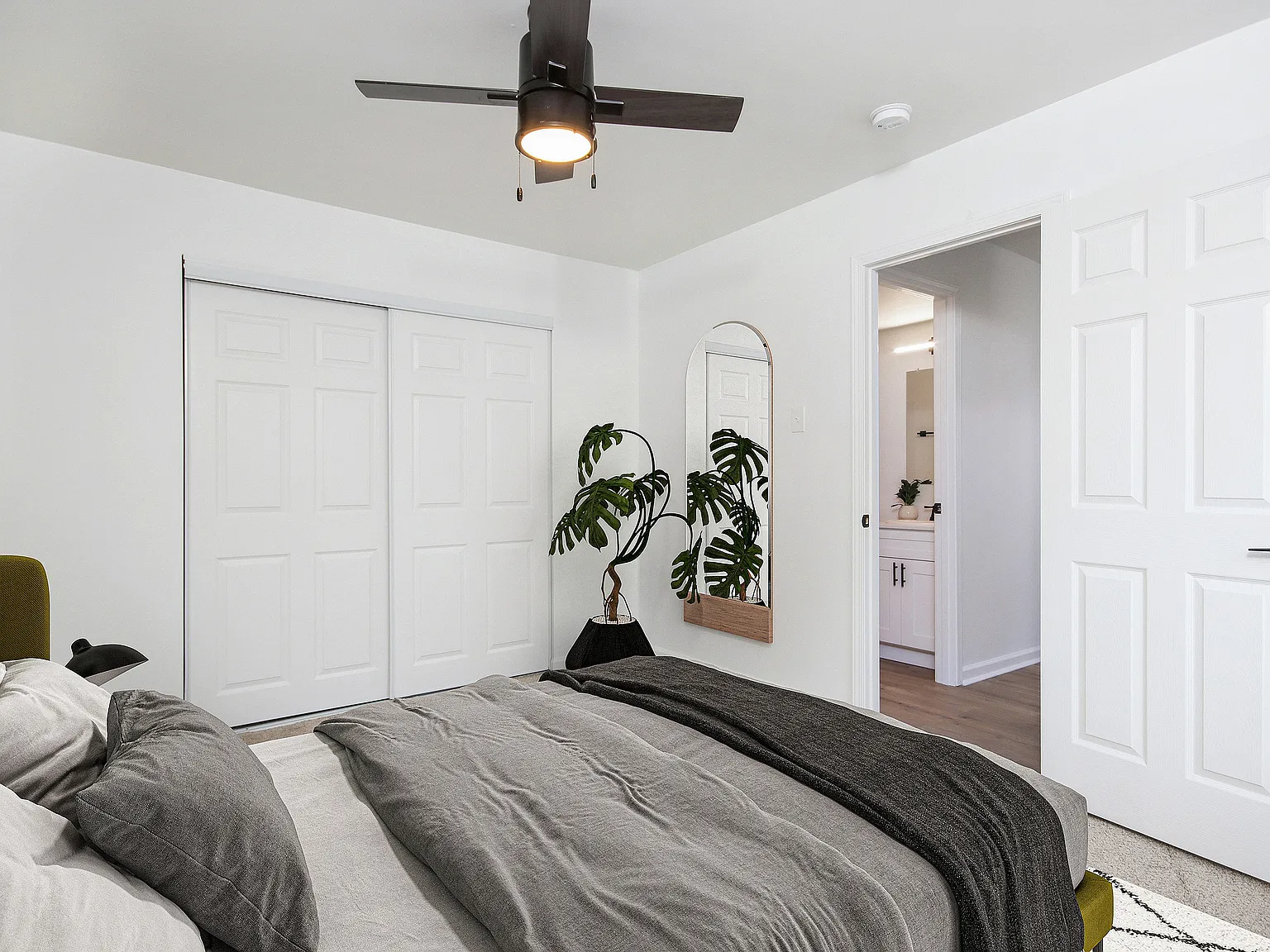 ReNew on Blues Apartments & Townhomes — Photo 4