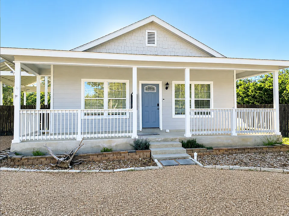 1639 Green Hill Dr