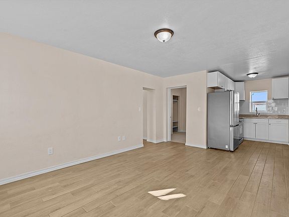 3rd image of 213 Claremont Ave NW