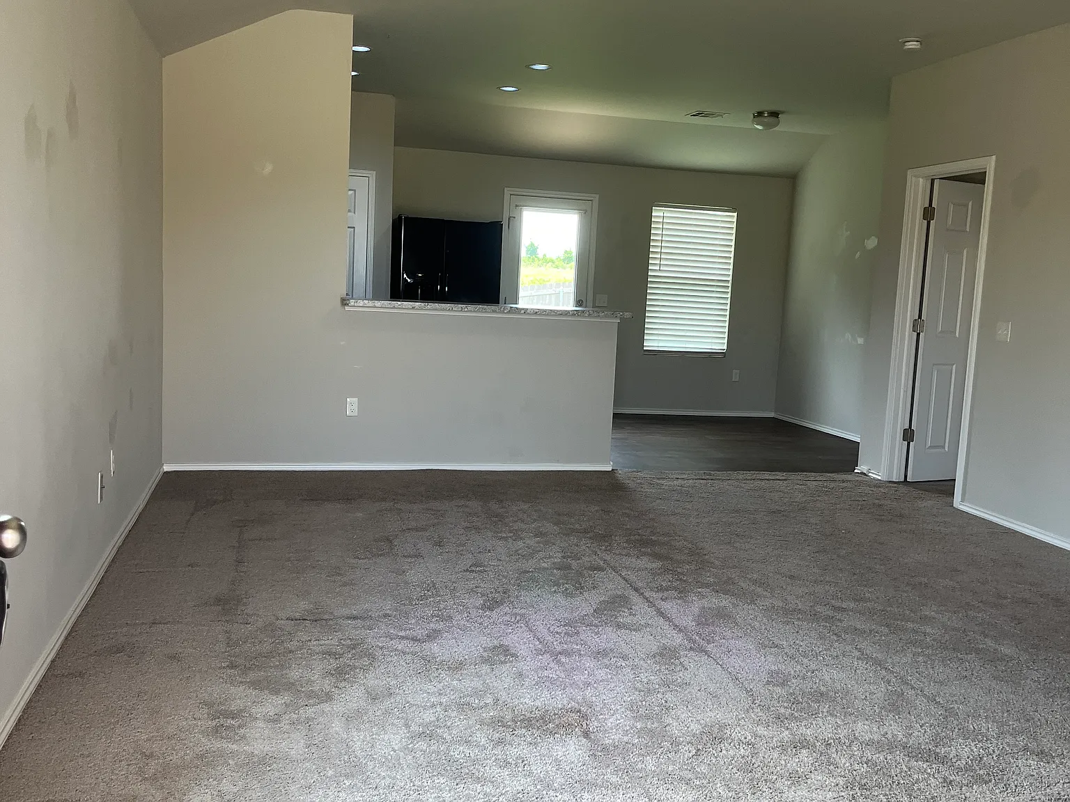 3 bed, 1361 sqft, $1,395 — Photo 3