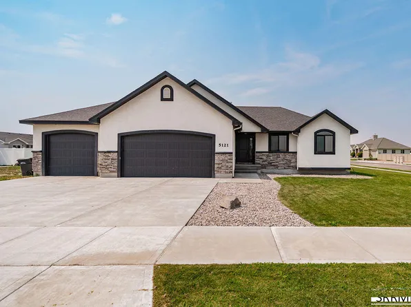 5121 Rock Creek Dr, Idaho Falls, ID 83401