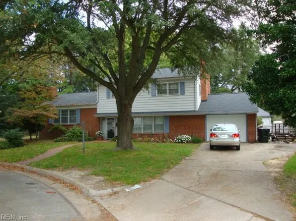 345 Eltham Ct, Hampton, VA 23669
