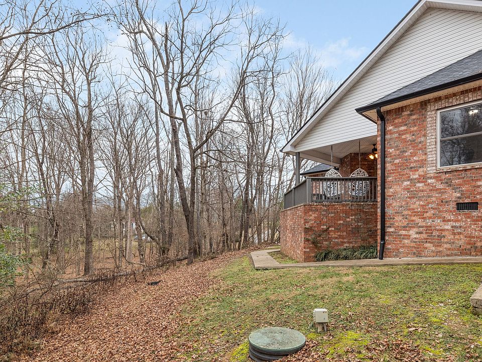 55th image of 442 Lakeview Cir