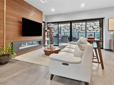 5 Promenade Isle Ln, Henderson, NV, 89011