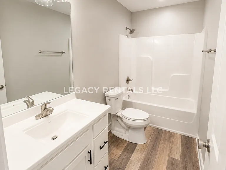 238 Longwood Ln #238 — Photo 7