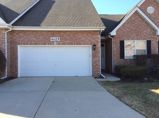 4025 Pheasant Ct, Saint Charles, IL 60174