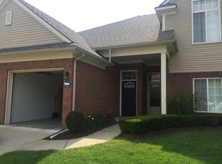 3492 Eagle Creek Dr, Shelby Township, MI 48317