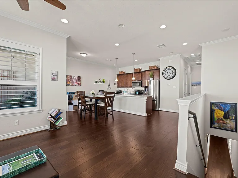 1201 Highknoll Ln — Photo 23
