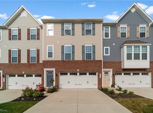 4008 N Steels Cir, Cuyahoga Falls, OH 44224