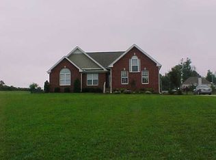 1012 Adam Ct, Cottontown, TN